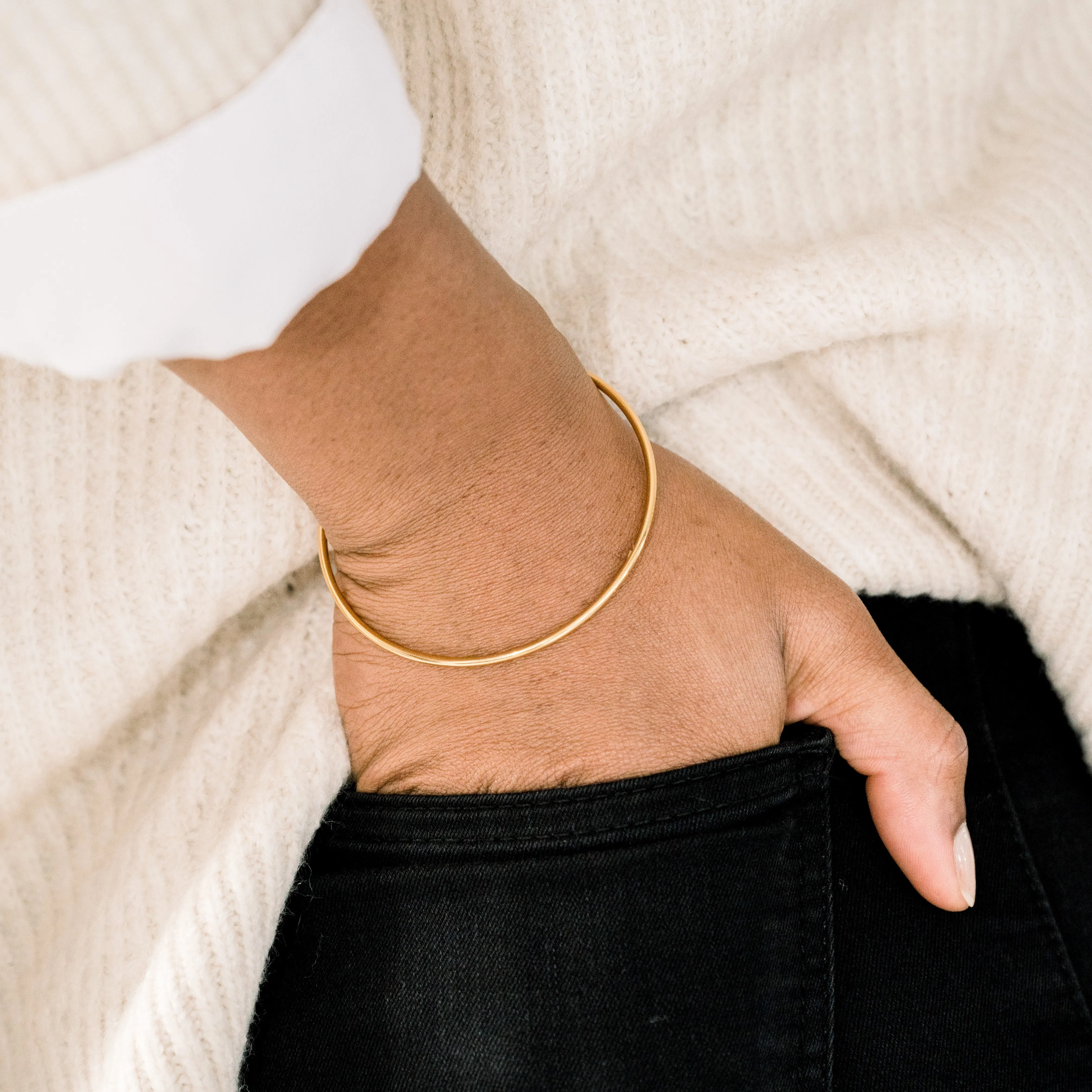 Delicate Hypoallergenic Bangle