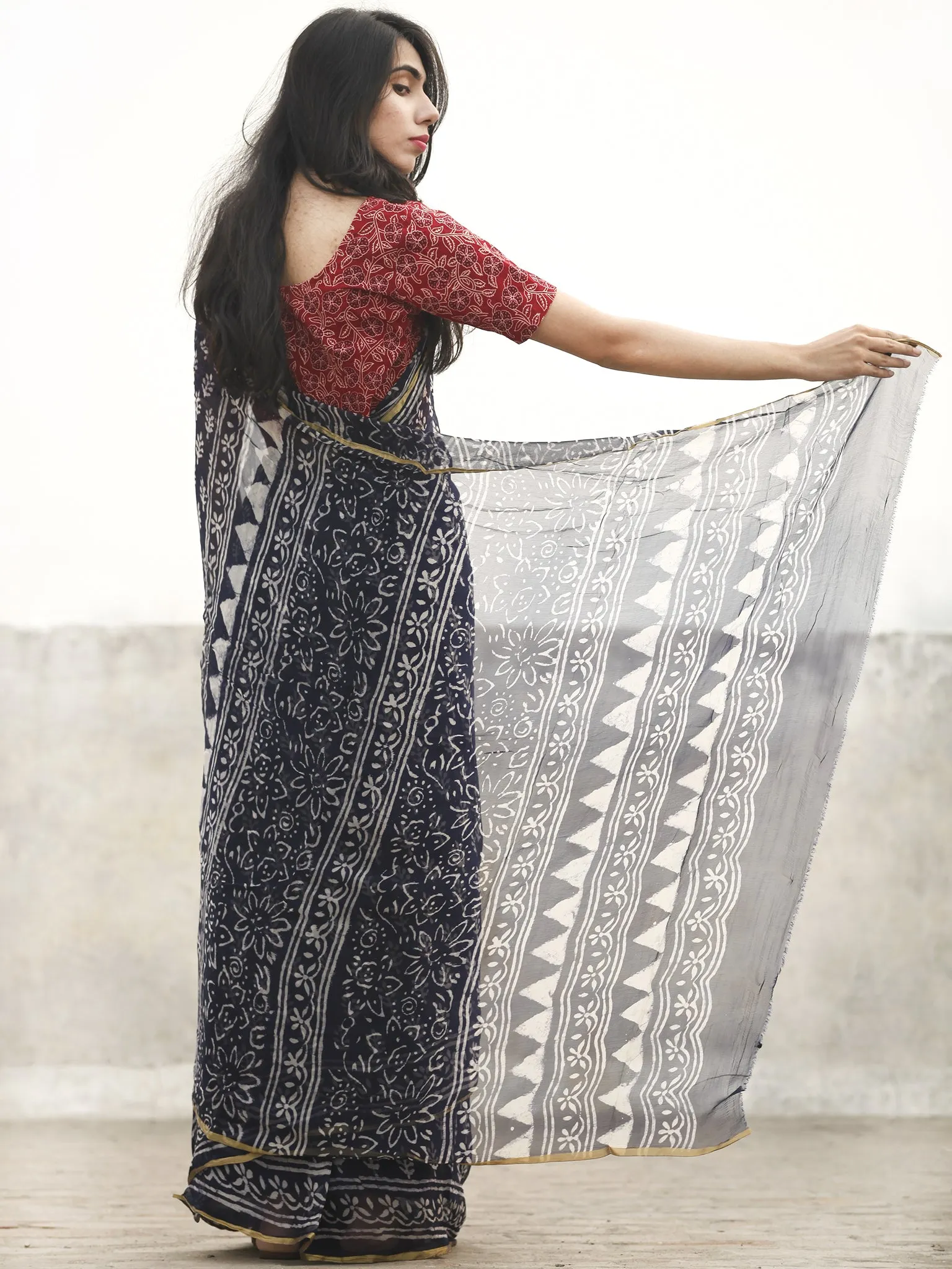 Navy Blue White Hand Block Printed Chiffon Saree With Zari Border - S031702596