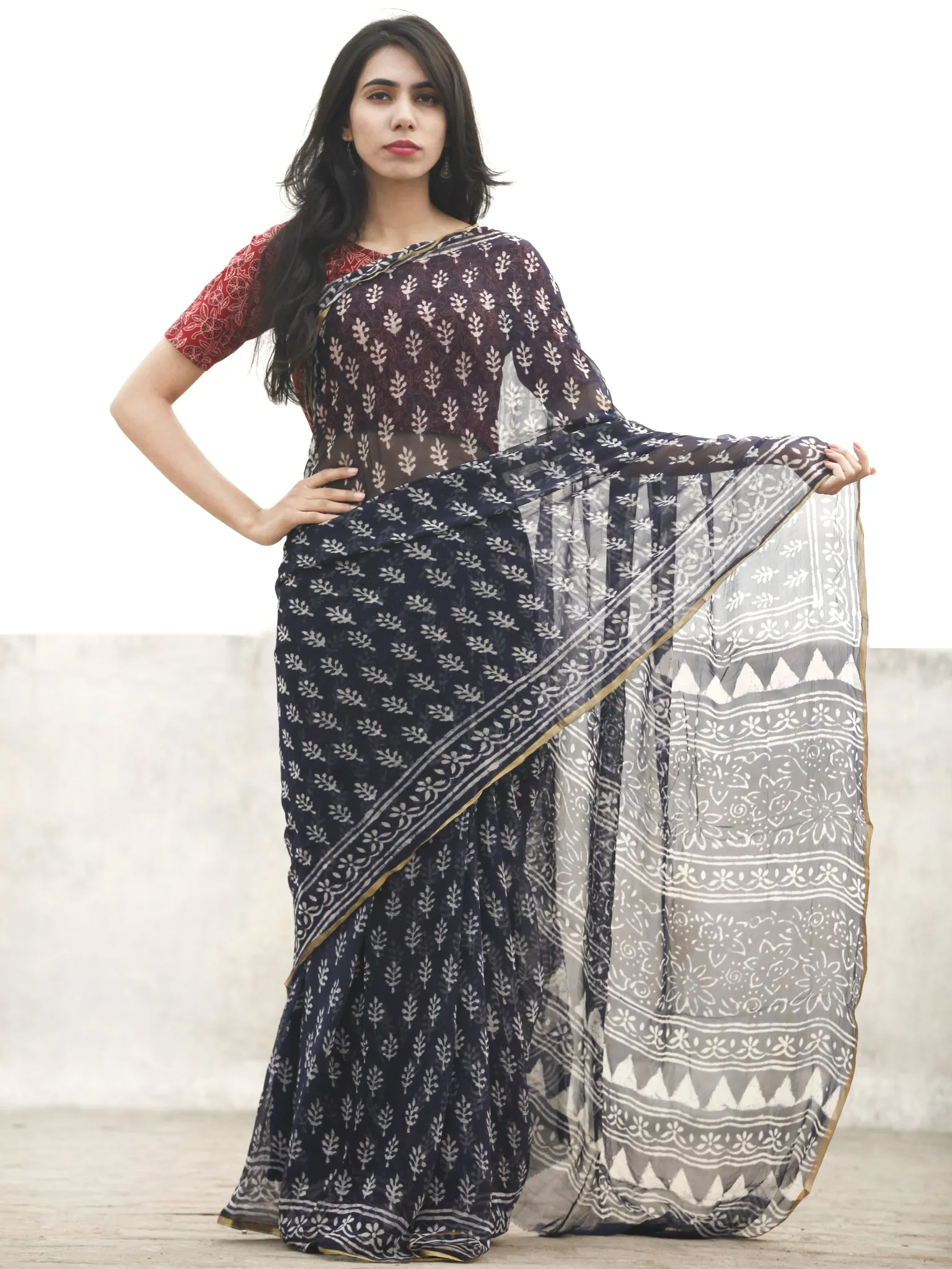 Navy Blue White Hand Block Printed Chiffon Saree With Zari Border - S031702596