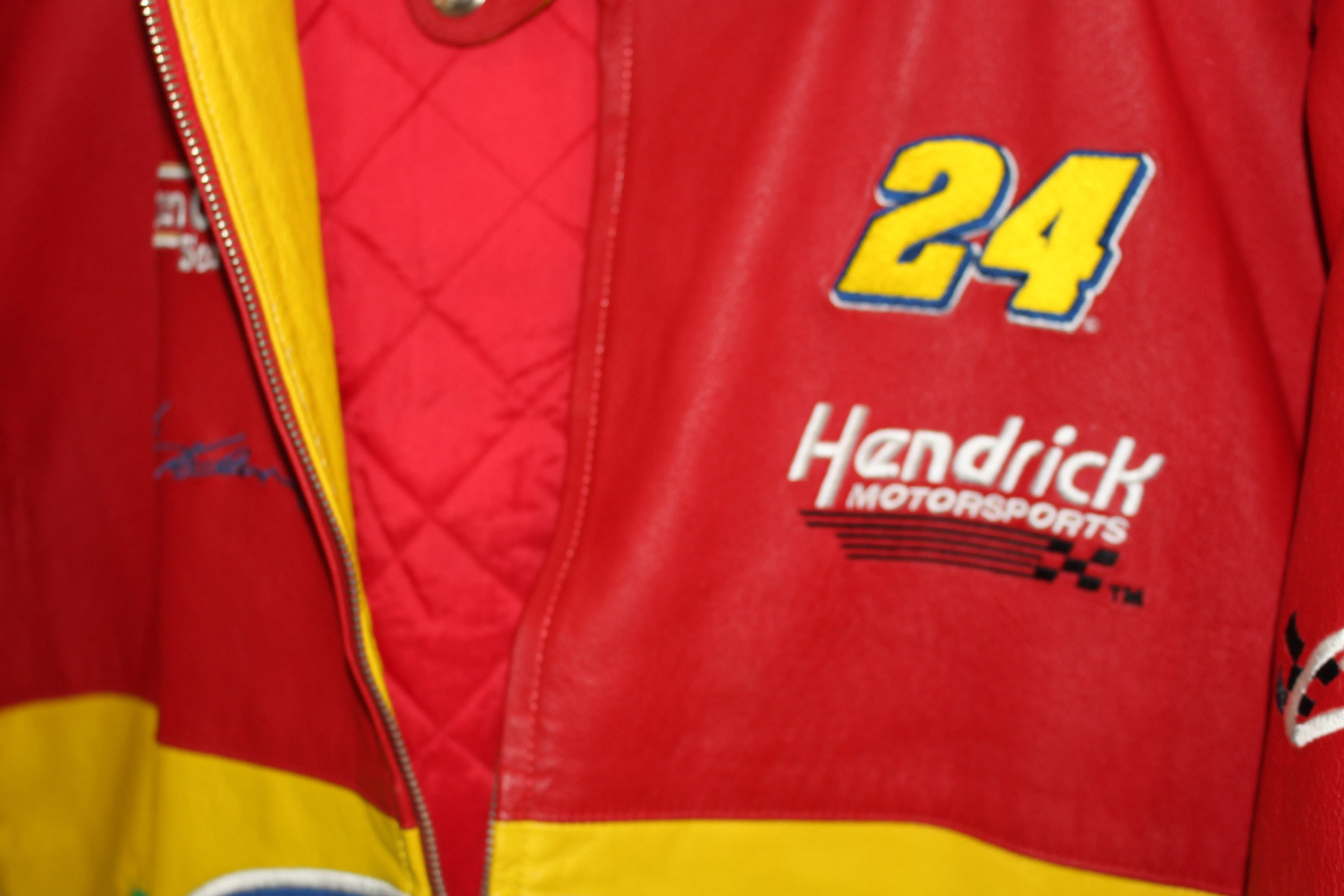 Rare DuPont Racing Rainbow Series NASCAR Jeff Gordon #24 Leather Chase Authentics Jacket (L)