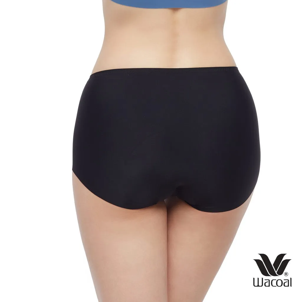 Wacoal Oh my nudes panty กางเกงในไร้ขอบ เนียนเรียบ รูปแบบเต็มตัว Set 3 ชิ้น รุ่น WU4T99 สีดำ (BB)