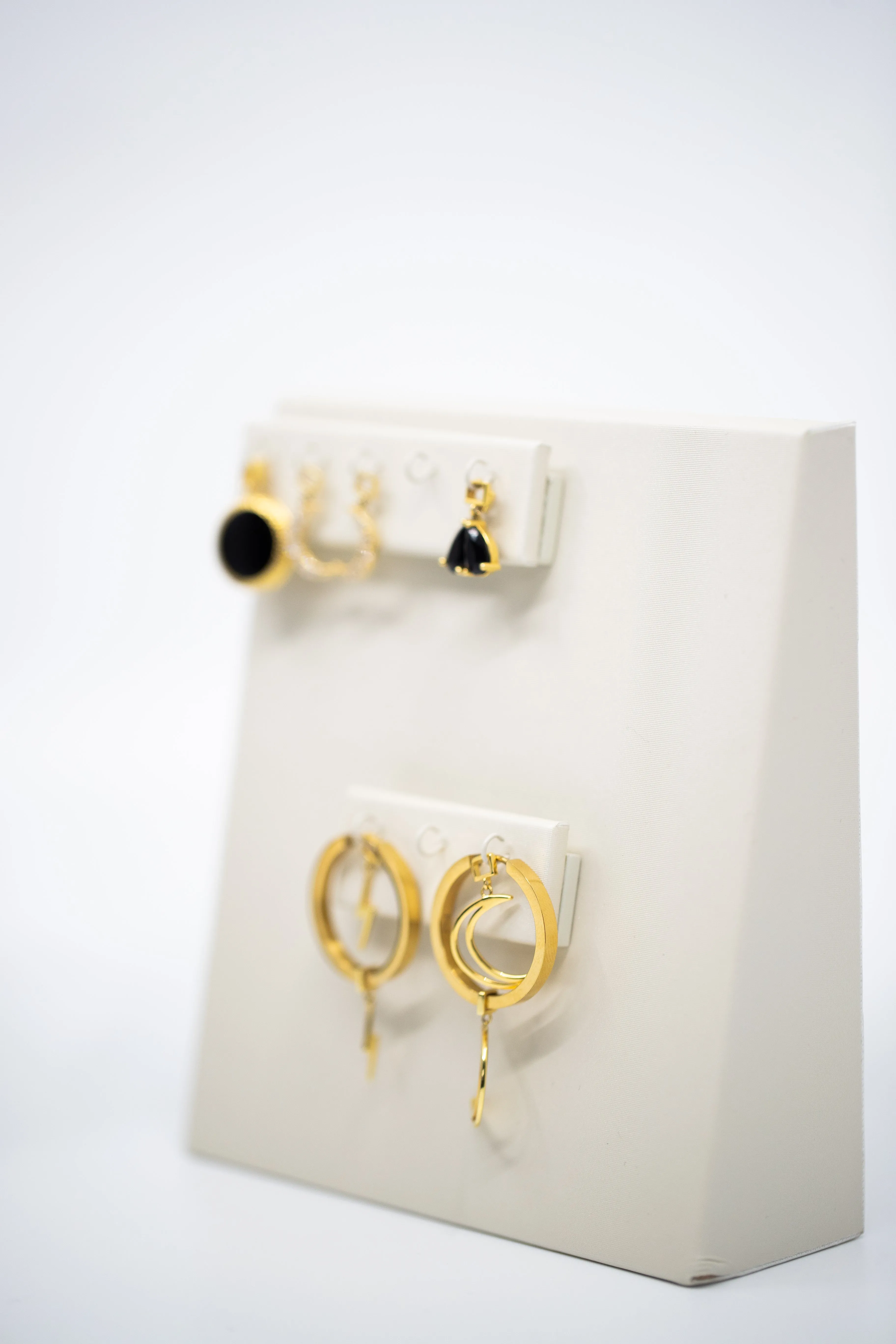 Zaana Earring Display Set